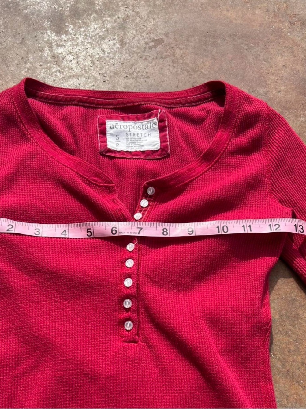 2000s Aeropostale Red long sleeve henley top W small embroidered logo Size Small - Picture 5 of 6